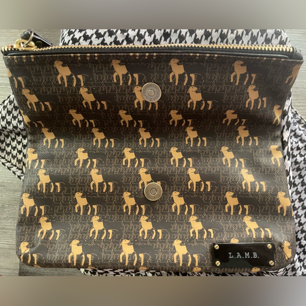 L.A.M.B. Clutch - Picture 4 of 7